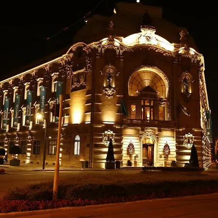 Iva City Center