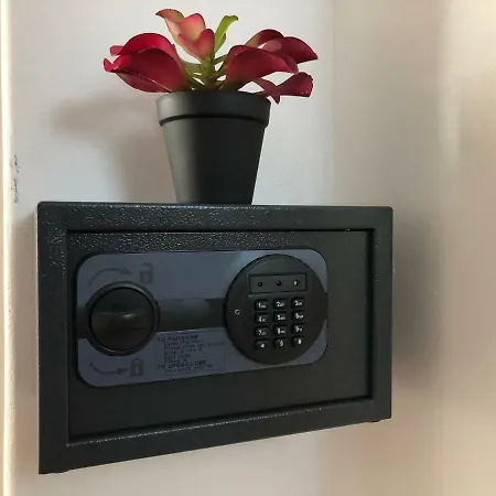 Iva City Center Apartment Belgrade