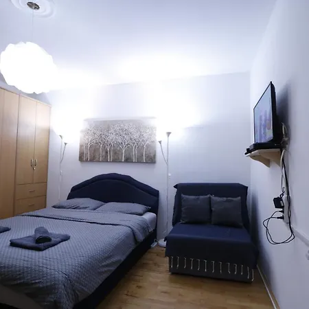 Iva City Center Apartment Belgrade
